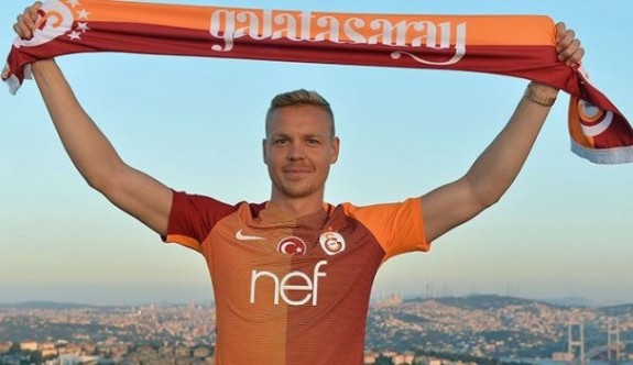 Galatasaray'da Sigthorsson ile yolları ayırdı