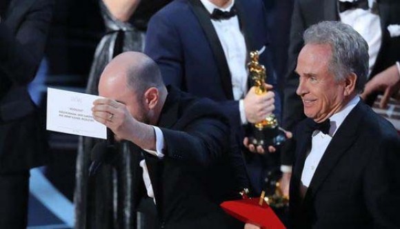 2017 Oscar ödüllerinde büyük skandal!