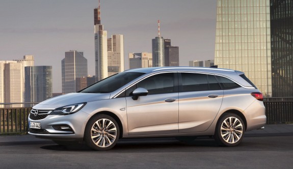 Opel Insignia Sports Tourer görücüye çıkıyor