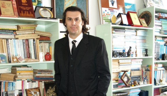 Şevket Öznur’un da ortak yazarı olduğu “Türk Dünyası Âşık Edebiyatı” çıktı