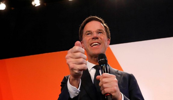 Hollanda seçimlerini Rutte kazandı