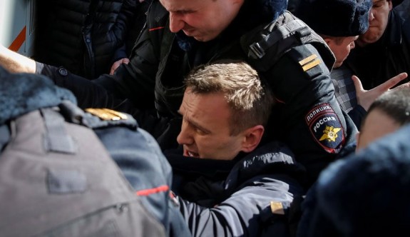 Rusya’da muhalif lidere ceza