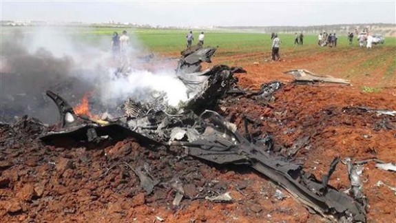 Suriye'de savaş uçağı düşürüldü