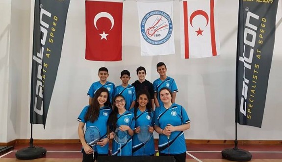 Badminton Carlton Yıldızlar Ligi’nde heyecan sürüyor