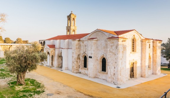 Ayios Pantelemionas Manastırı’nın restore çalışmaları tamamlandı