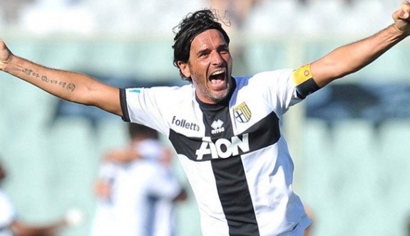 Parma, Serie B'ye yükseldi