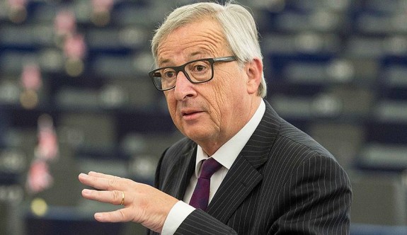 Juncker'dan AP'ye 'rezilsiniz' tepkisi