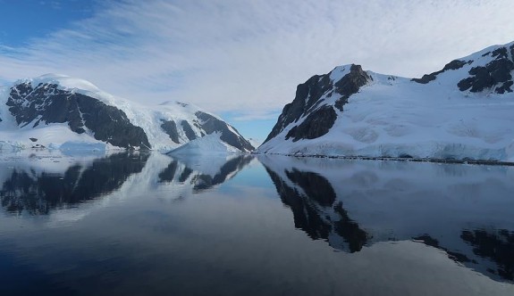 Antarktika'da buzullar altında 91 yanardağ bulundu