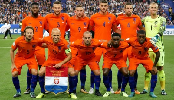 Hollanda'ya Türkiye'den 5 futbolcu