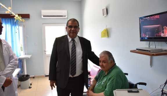 Sucuoğlu, Bülent Ecevit Rehabilitasyon Merkezi’ni ziyaret etti