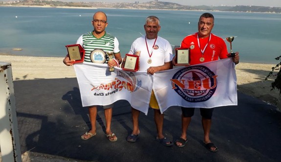 Yüzücülerimiz Adana’da başarıya kulaç attı