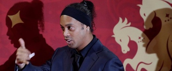 Ronaldinho da siyasete giriyor