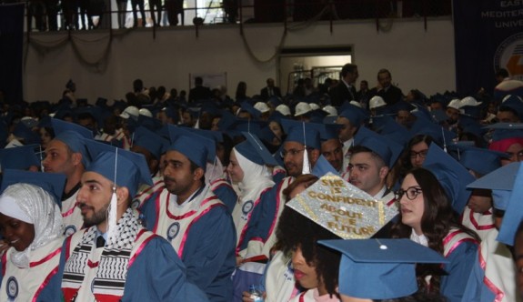 DAÜ'den 1400 mezun daha