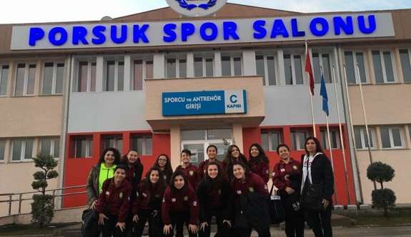NKL Bayan Futsal Takımı Türkiye yarı finallerinde