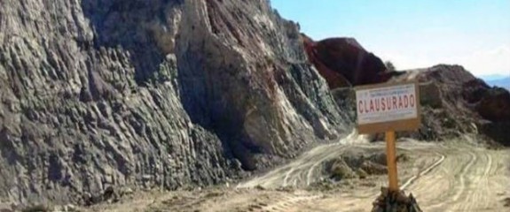 Meksika'da maden bölgesinde baraj yıkıldı