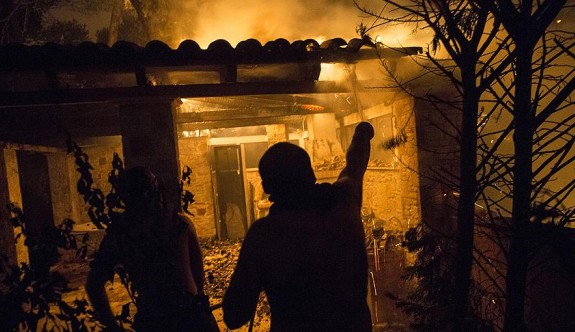 Yunanistan'da yangın felaketi