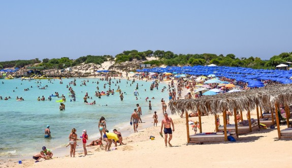 Güney Kıbrıs'a turist akıyor