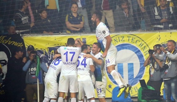 Fenerbahçe, Rize'de kayıp