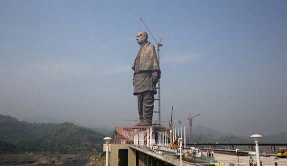 Dünyanın en uzun heykeli açıldı