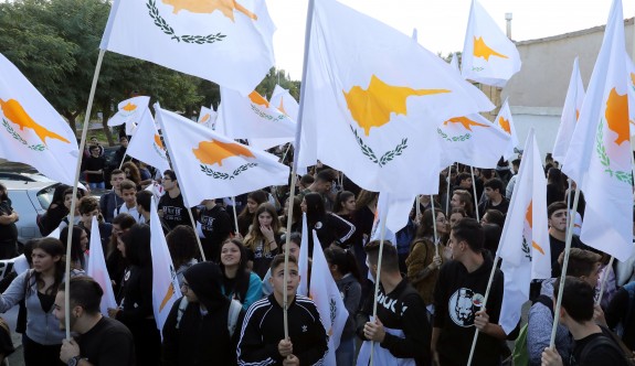 ELAM ve Rum öğrencilerden Lokmacı ve Ledra Palas sınır kapılarında eylem