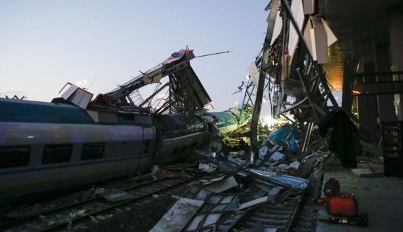 Ankara'da Yüksek Hızlı Tren kazası: 4 ölü