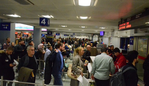 Ercan'da 120 saatte 47 bin yolcuya hizmet