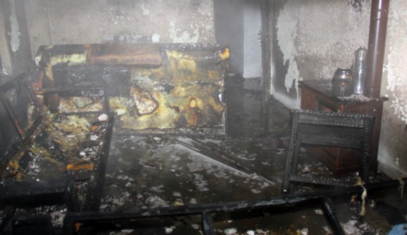 Hamitköy'de elektrikli soba yangına neden oldu