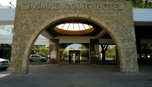 Jasmine Court, Maliye’nin eline geçti