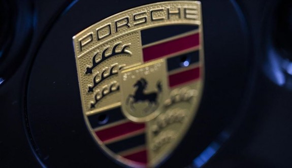 Alman polisinden Porsche'ye baskın