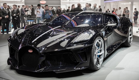 Bugatti’den 110’uncu yaşa özel: La Voiture Noir