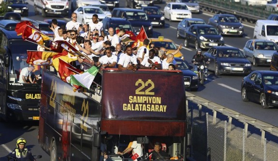 Galatasaray 22. Şampiyonluğu kutladı