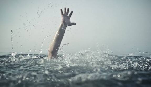 Girne Kordonboyu'nda denize düşen kişi hayatını kaybetti