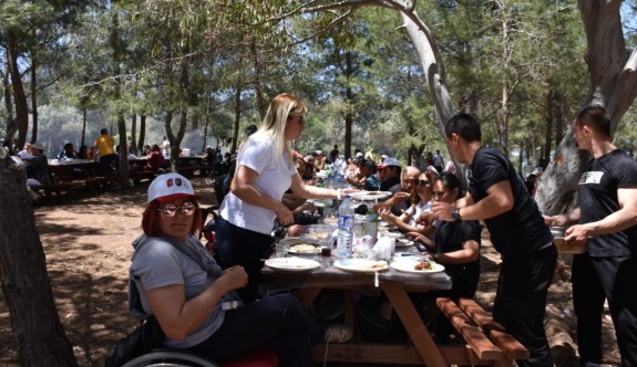 Güven Park Piknik Alanı’nı engelli vatandaşların da hizmetine açıldı
