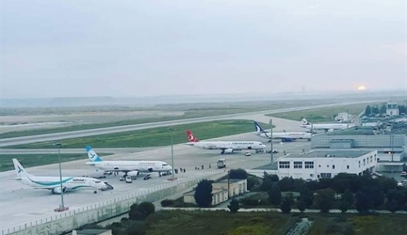 Ercan'da 11 günde 865 uçağa hizmet verildi