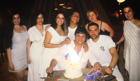 Olgan Mustafa’ya sürpriz doğum günü partisi