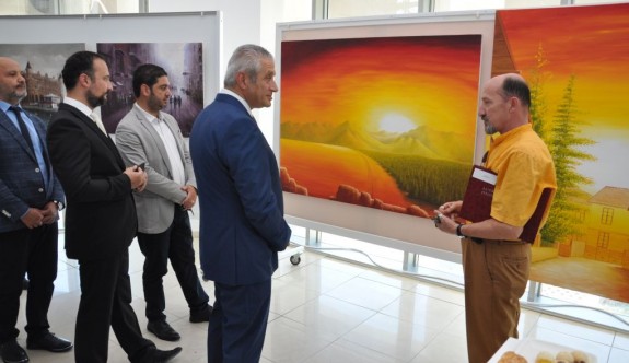 Türkiye sanatçılarının resimleri sergide