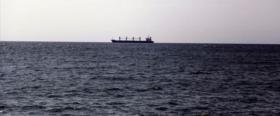 Umman Denizi'nde iki petrol tankerinde patlama
