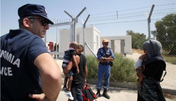Güney Kıbrıs'a mülteci akını hızlandı