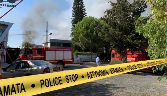Güney Lefkoşa'da fabrika yangını: 1 ölü