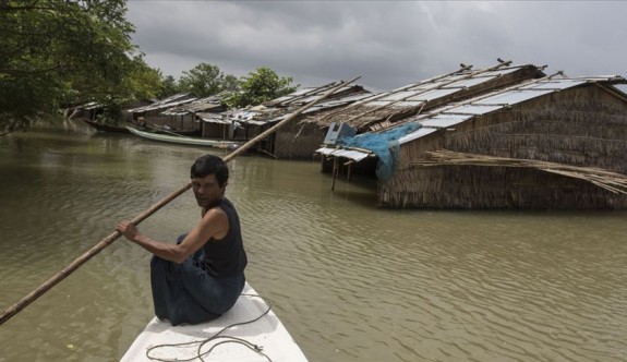 Myanmar'daki toprak kaymasında ölü sayısı 69'a yükseldi