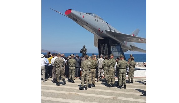 Şehit Pilot Yüzbaşı Cengiz Topel Anıtı, törenle açıldı