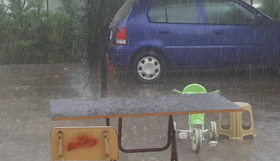 Dün en çok yağış Selvilitepe'ye