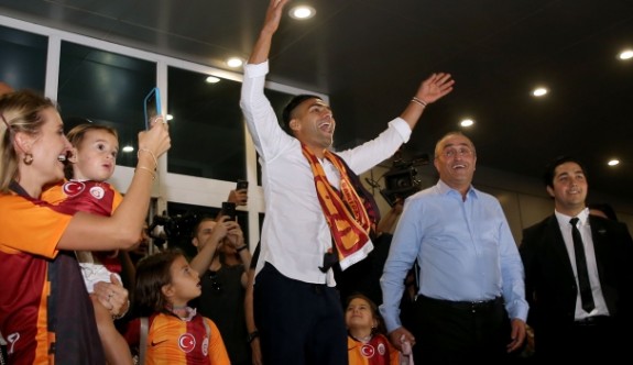 Galatasaray, Radamel Falcao’ya kavuştu