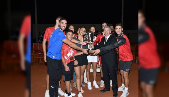 Teniste Başbakanlık Kupası DAÜ'nün