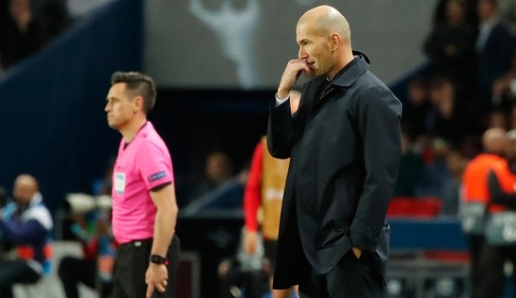 Zidane zor durumda