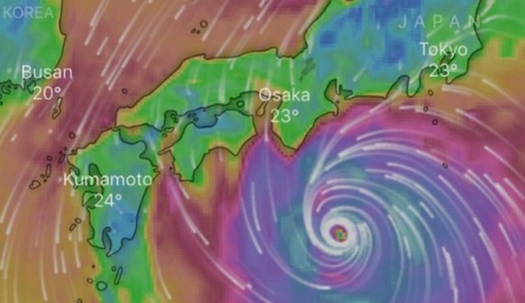 Japonya son yılların en şiddetli tayfununa hazırlanıyor