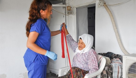 İskele Belediyesi 17 köyde evde sağlık hizmeti veriyor