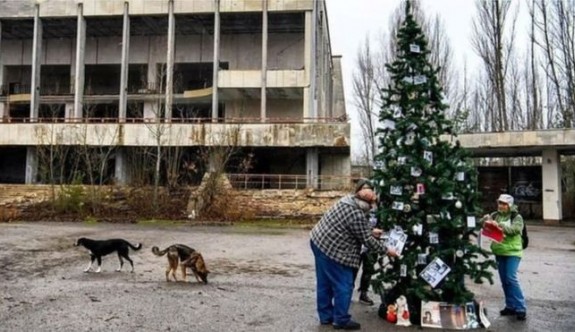 'Hayalet kasaba'da 33 yıl sonra ilk Noel ağacı