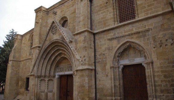 Kıbrıs Vakıflar İdaresi, Selimiye Camii’nin restorasyonuna başladı