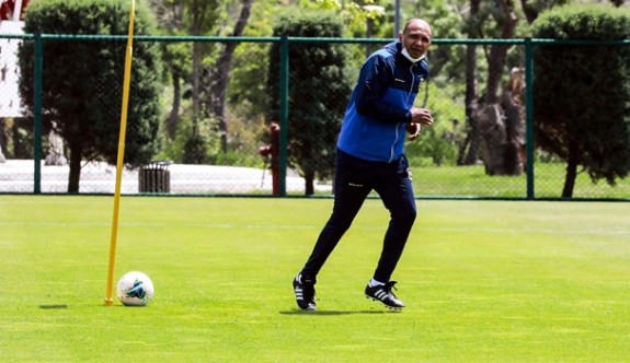 Fenerbahçe’de Aurelio göreve başladı